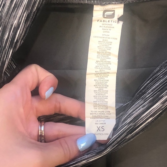 Fabletics Fold Over Waist Salar Gray Capri- XS - Picture 3 of 4